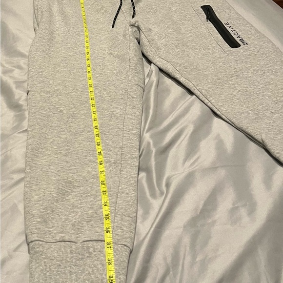 ZYIA Active USA Men's Gray Jogger Pants - Picture 3 of 6